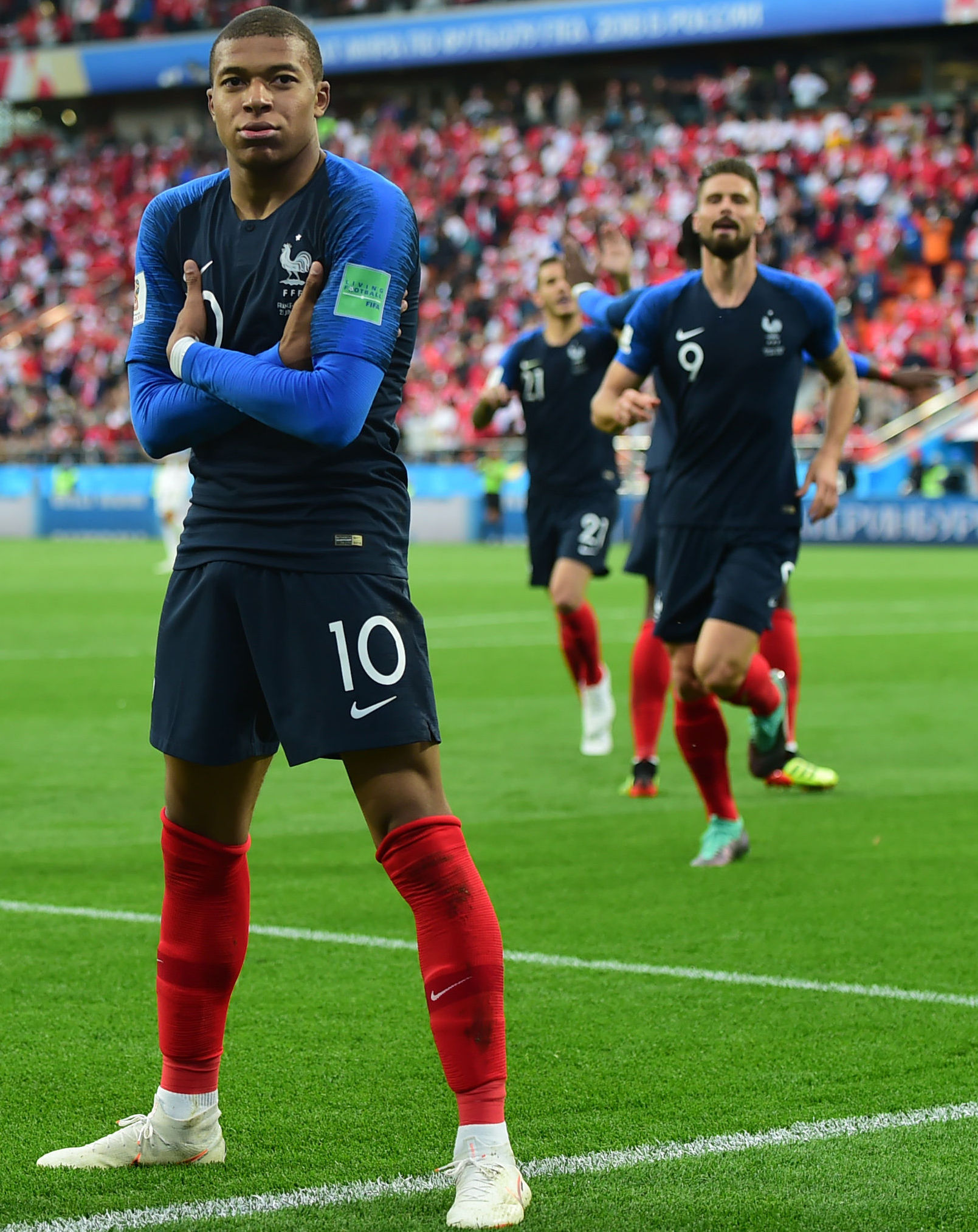 西甲第24輪巴拉多利德0-1皇家馬德裏 克羅斯助攻卡塞米羅打進頭球.