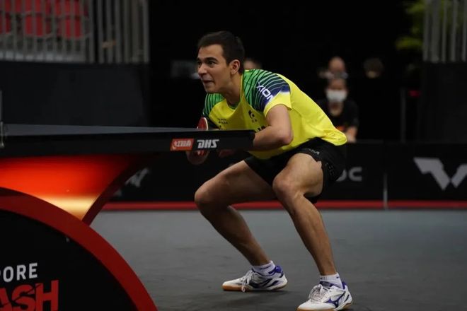 让朗斯在拥 让朗斯在拥